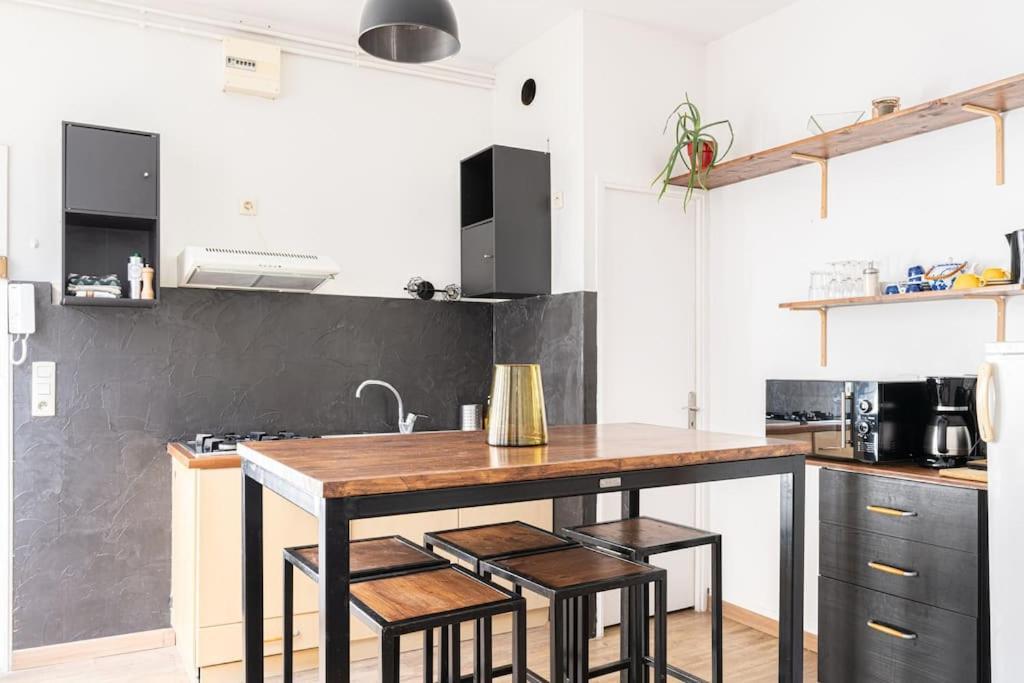 Le Charmant Hello Palois-T2-Wifi Apartment Pau Exterior photo