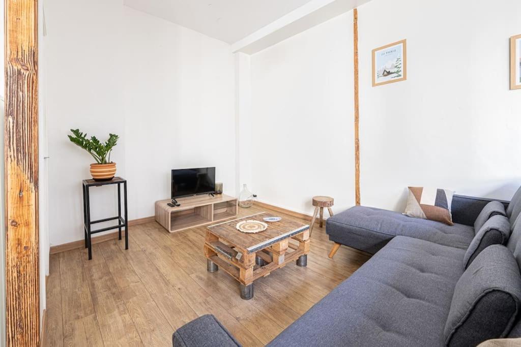 Le Charmant Hello Palois-T2-Wifi Apartment Pau Exterior photo